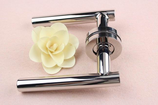 Modern Tubular Interior Door Lever Handles on Rose